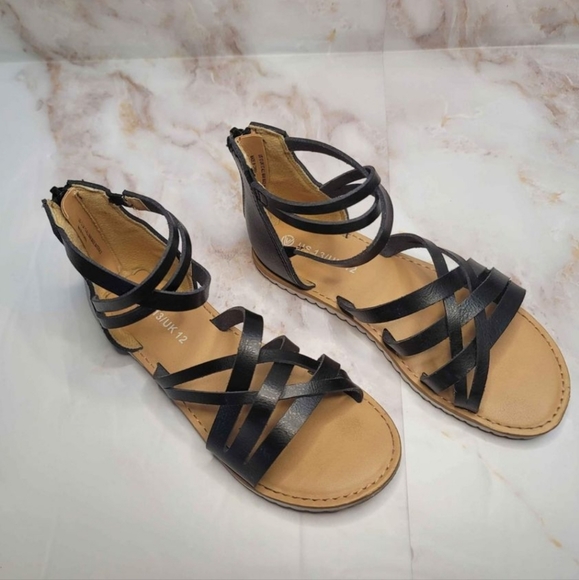 Girls gladiator sandals (both pairs) - Picture 7 of 10